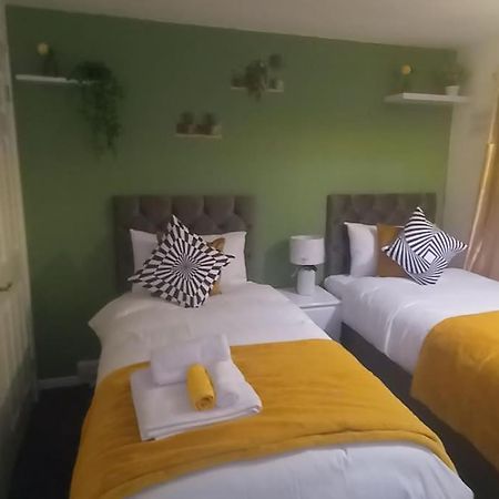 Golden Plush Suites - Beautiful Luxury 3 Bed House In Leicester Exterior foto