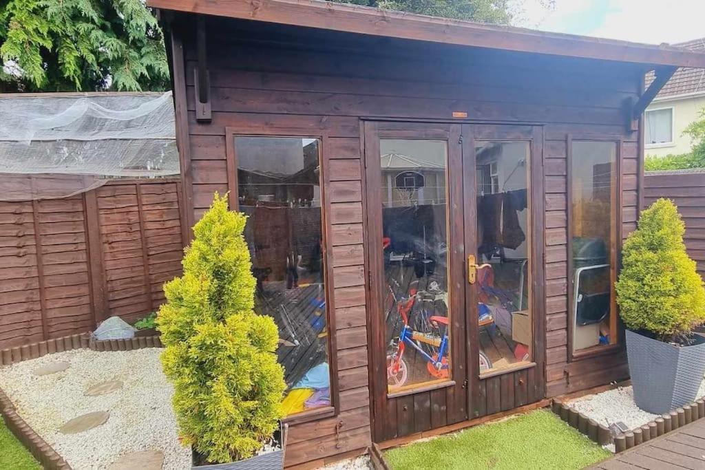 Golden Plush Suites - Beautiful Luxury 3 Bed House In Leicester Exterior foto